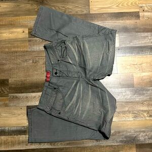 Men’s orisue jeans.